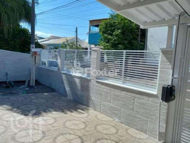 Casa com 2 quartos à venda na Rua das Perobas, 87, Madri, Palhoça, 90 m2 por R$ 490.000