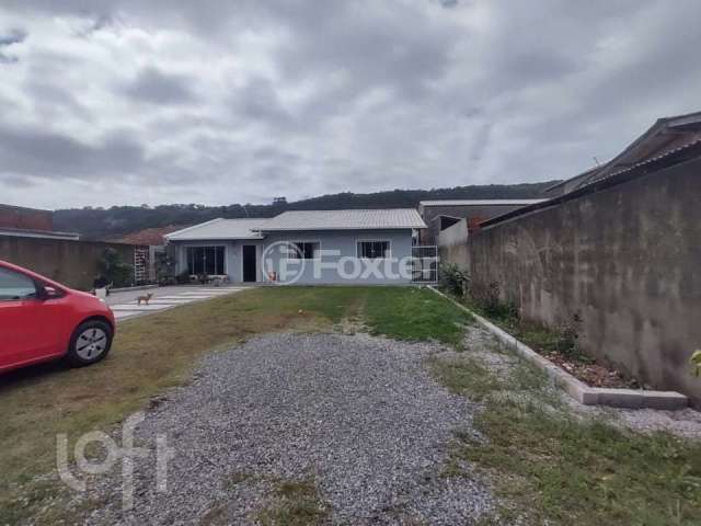 Casa com 3 quartos à venda na Rua Idalicia da Silva, 335, Pinheira, Palhoça, 120 m2 por R$ 475.000