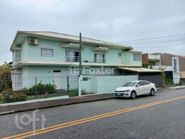 Casa com 6 quartos à venda na Rua José Cândido da Silva, 591, Balneário, Florianópolis, 310 m2 por R$ 1.595.000