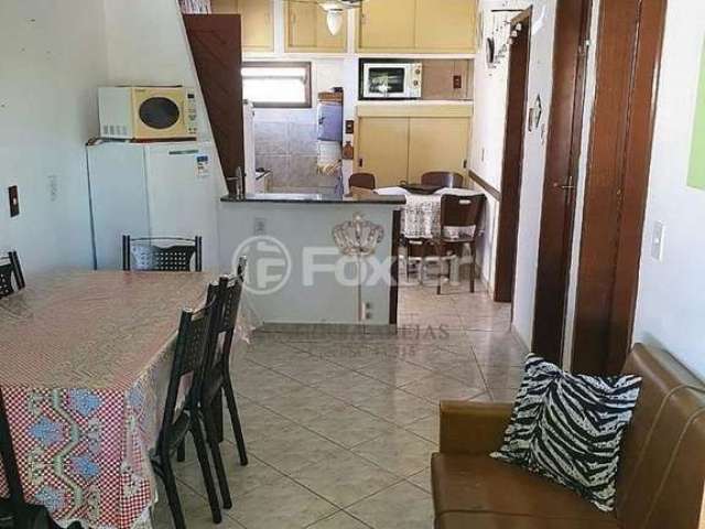 Casa com 2 quartos à venda na Rua Marcilio Dias, 6, Enseada de Brito, Palhoça, 70 m2 por R$ 449.000