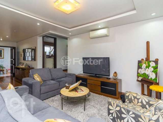 Casa com 3 quartos à venda na Rua Doutor Egydio Michaelsen, 250, Cavalhada, Porto Alegre, 292 m2 por R$ 960.000