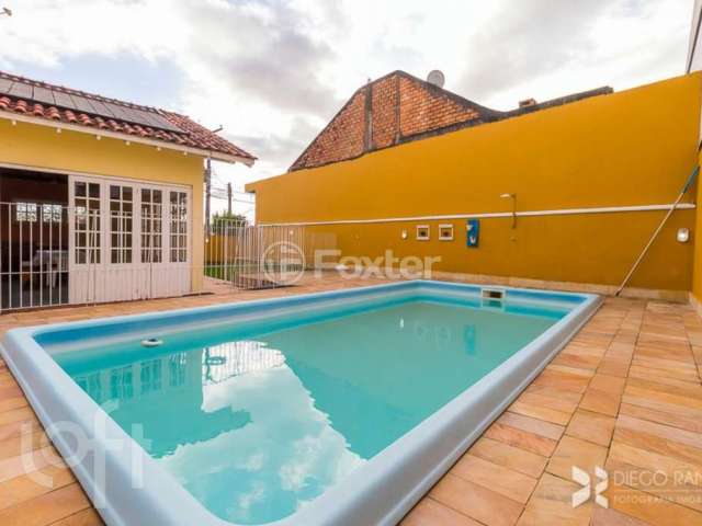 Casa com 3 quartos à venda na Rua Ventos do Sul, 340, Vila Nova, Porto Alegre, 264 m2 por R$ 900.000