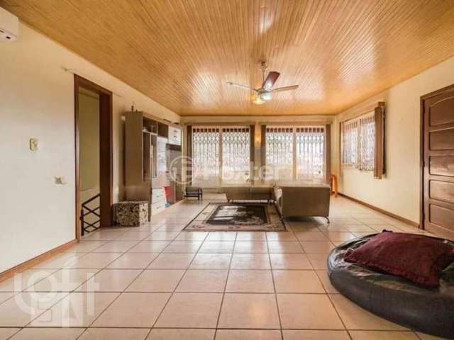 Casa com 4 quartos à venda na Estrada dos Alpes, 412, Cascata, Porto Alegre, 262 m2 por R$ 361.000