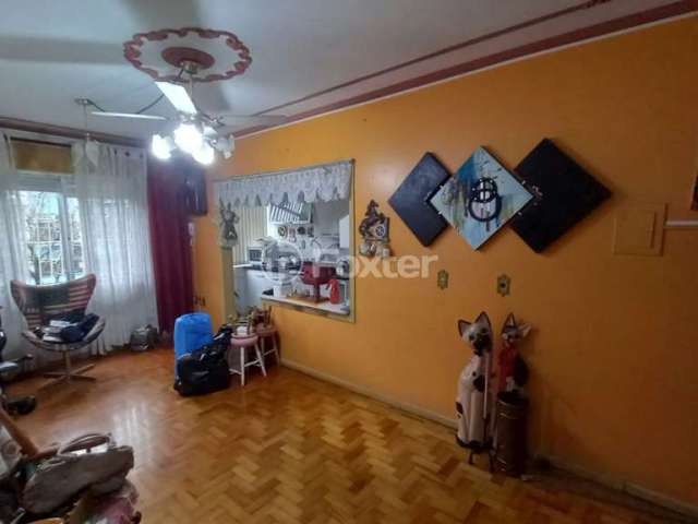 Apartamento com 3 quartos à venda na Avenida Benno Mentz, 18, Vila Ipiranga, Porto Alegre, 69 m2 por R$ 300.000