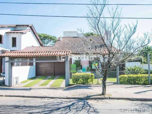 Casa com 4 quartos à venda na Rua Marquês do Maricá, 341, Vila Nova, Porto Alegre, 255 m2 por R$ 950.000