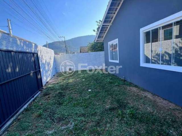 Casa com 3 quartos à venda na Servidão Martinho Manoel da Silveira, 77, São João do Rio Vermelho, Florianópolis por R$ 369.000