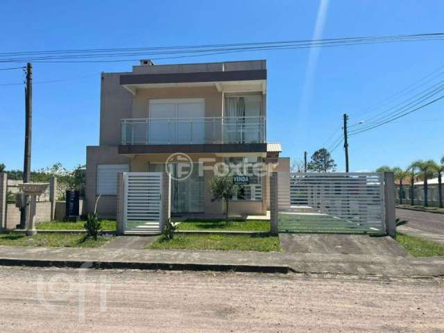 Casa com 5 quartos à venda na Rua Do Lirio, 826, Capão Novo, Capão da Canoa, 158 m2 por R$ 890.000