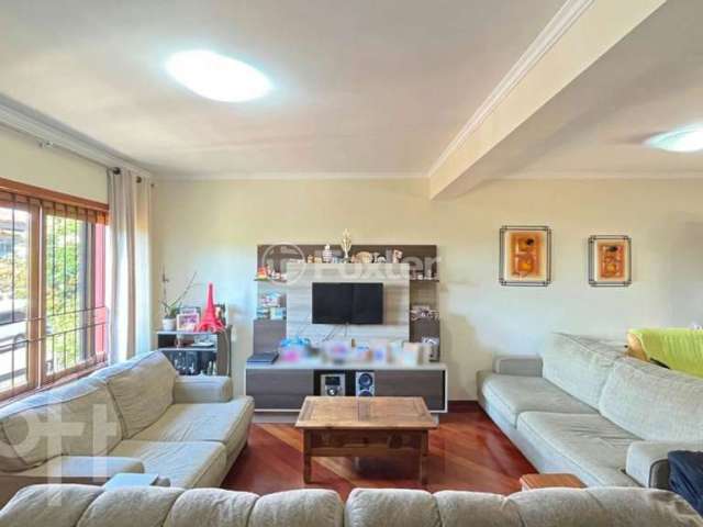 Casa com 3 quartos à venda na Rua Professora Thereza Noronha, 39, Espírito Santo, Porto Alegre, 237 m2 por R$ 890.000