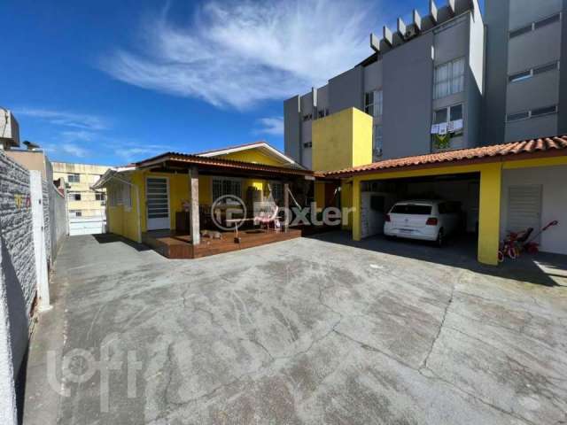 Casa com 3 quartos à venda na Rua Doutor Abel Capela, 746, Coqueiros, Florianópolis, 169 m2 por R$ 1.590.000