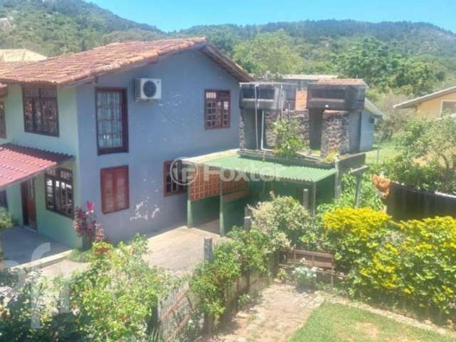 Casa com 5 quartos à venda na Beco dos Surfistas, 255, Lagoa da Conceição, Florianópolis, 1300 m2 por R$ 5.000.000