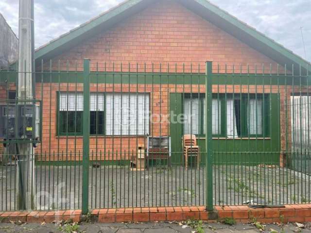 Casa com 3 quartos à venda na Avenida Alberto Pasqualini, 932, Jardim Itu Sabará, Porto Alegre, 206 m2 por R$ 670.000