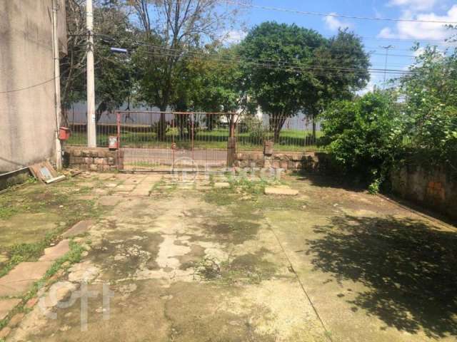 Casa com 4 quartos à venda na Avenida João de Saldanha, 102, Santa Maria Goretti, Porto Alegre, 120 m2 por R$ 440.000