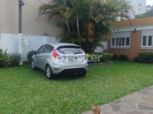 Casa com 3 quartos à venda na Rua Padre Alois Kades S J, 20, Vila Ipiranga, Porto Alegre, 128 m2 por R$ 800.000