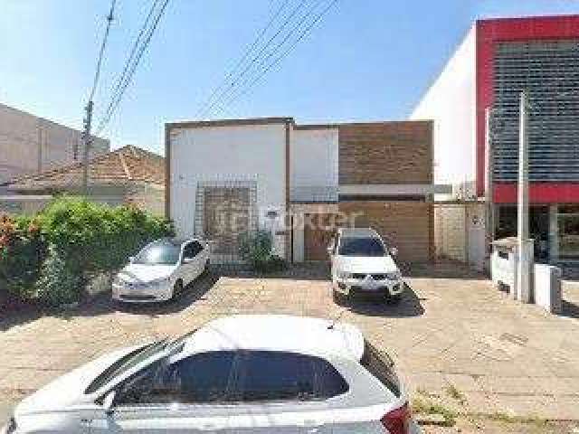 Prédio com 7 salas à venda na Avenida Pará, 1190, Navegantes, Porto Alegre, 302 m2 por R$ 1.043.000