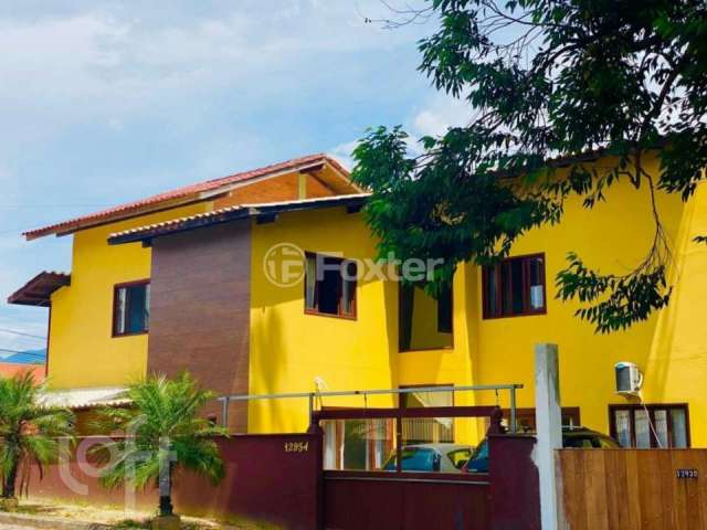 Casa com 7 quartos à venda na Rodovia Baldicero Filomeno, 12954, Ribeirão da Ilha, Florianópolis, 257 m2 por R$ 2.000.000