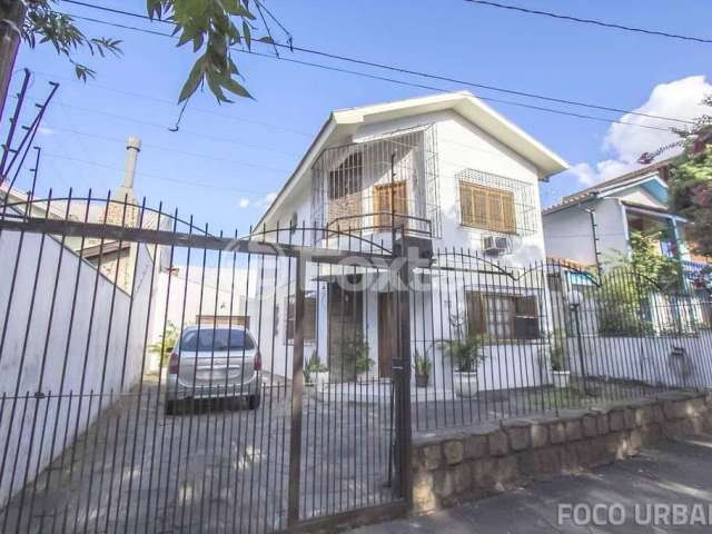 Casa com 3 quartos à venda na Rua Vera Cruz, 391, Vila Ipiranga, Porto Alegre, 147 m2 por R$ 1.100.000