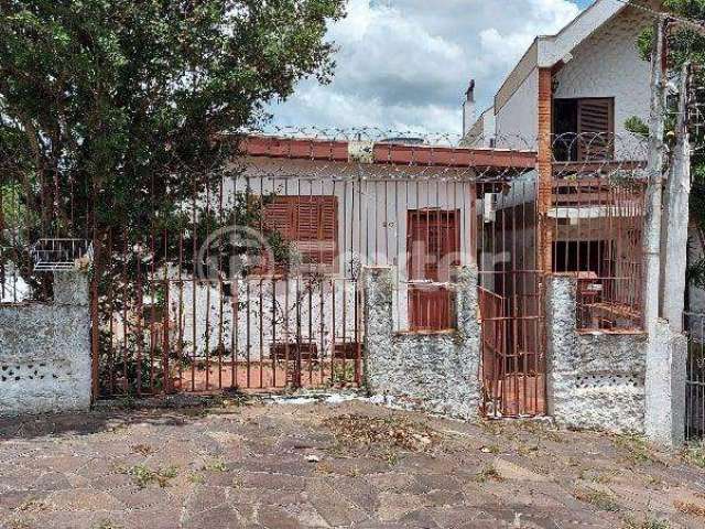 Terreno à venda na Rua Antônio Carlos Lopes, 90, Medianeira, Porto Alegre, 297 m2 por R$ 322.000