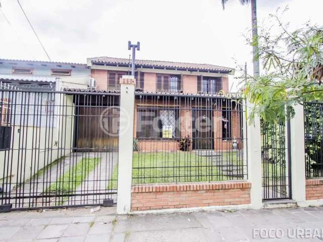 Casa com 6 quartos à venda na Rua Professor Pedro Santa Helena, 255, Jardim do Salso, Porto Alegre, 300 m2 por R$ 850.000