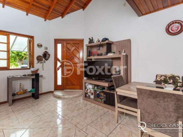 Casa com 2 quartos à venda na Rua Álamo-Branco, 45, Restinga, Porto Alegre, 139 m2 por R$ 340.000