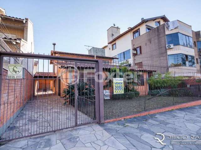 Casa com 4 quartos à venda na Rua Dona Adda Mascarenhas de Moraes, 877, Jardim Itu Sabará, Porto Alegre, 260 m2 por R$ 850.000