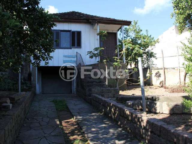 Terreno à venda na Avenida Vicente Monteggia, 596, Cavalhada, Porto Alegre, 300 m2 por R$ 280.000