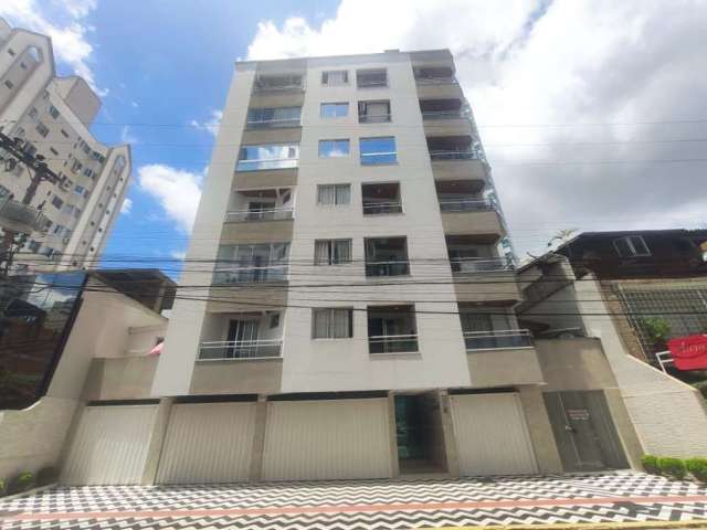 Apartamento com 3 dormitórios sendo 1 suíte e 1 vaga no Centro de Balneário Camboriú