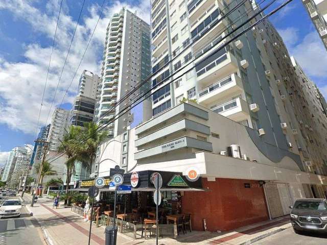 Apartamento Frente Mar com 3 dormitórios sendo 1 suíte no Centro de Balneário Camboriú