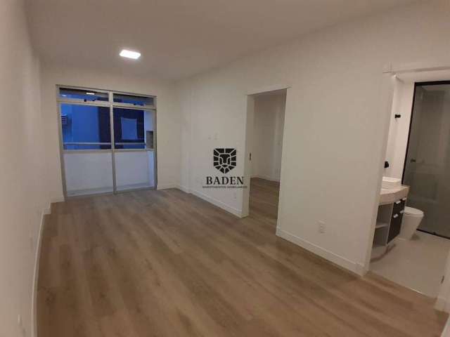 Apartamento 1 dormitório com sacada