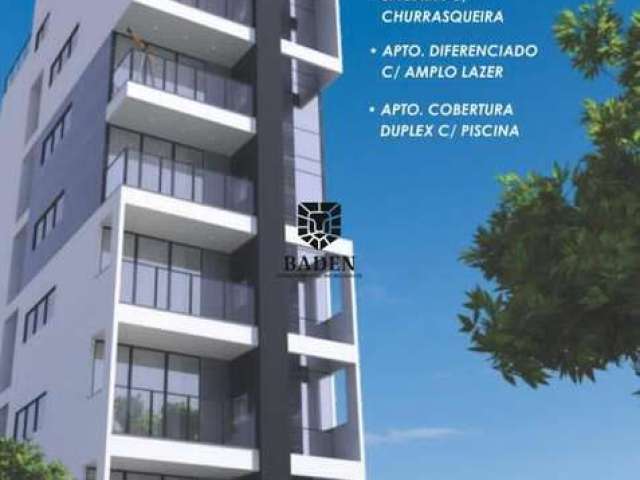 Apartamento próximo ao centro de balnéario