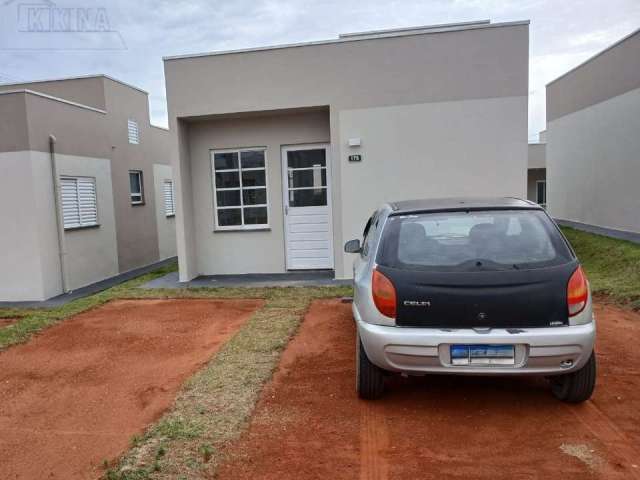 Casa para locação no bairro neves