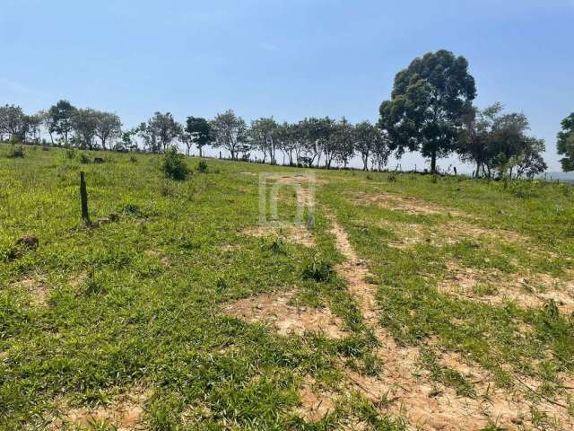 Terreno à venda em com 1.000 m² em Salto de Pirapora