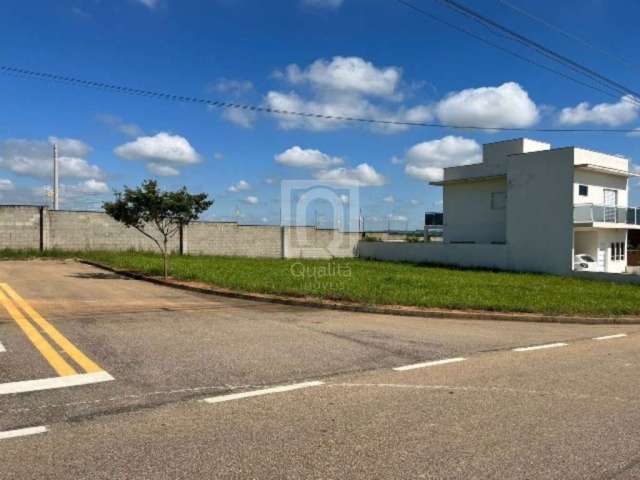 Terreno de esquina no Residencial Jardim Sorocaba.