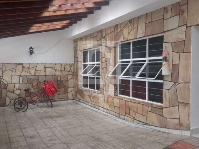 Casa térrea á venda na Vila Assis - Sorocaba