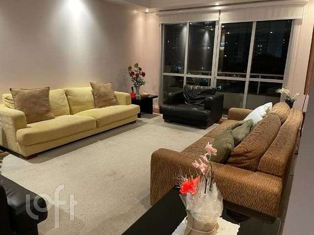 Apartamento à venda em Campo Belo com 200 m², 3 quartos, 1 suíte, 3 vagas