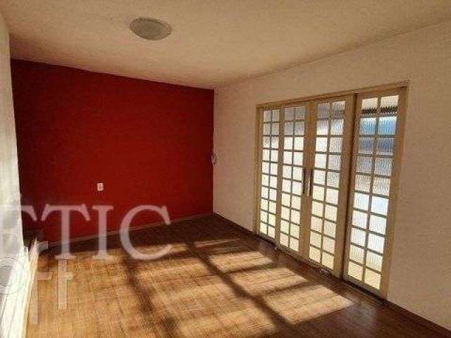 Casa à venda em São Mateus com 150 m², 3 quartos, 3 vagas