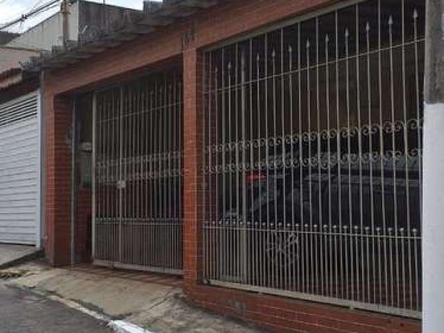 Casa à venda em São Lucas com 210 m², 3 quartos, 3 vagas