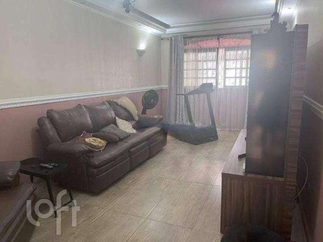 Casa à venda em Cambuci com 250 m², 3 quartos, 2 suítes, 3 vagas