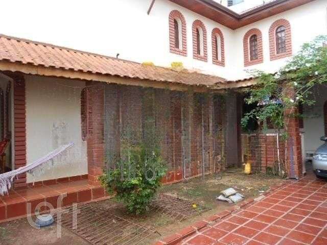 Casa à venda em Vila Formosa com 200 m², 4 quartos, 1 suíte, 4 vagas