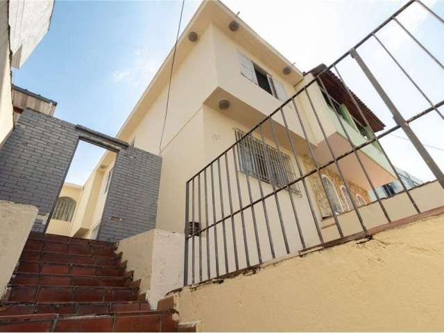 Casa com 3 quartos à venda na Rua Sylvio Delduque, 132, Água Fria, São Paulo, 167 m2 por R$ 590.000