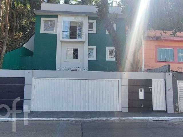 Casa à venda em Vila Andrade com 240 m², 3 quartos, 3 suítes, 4 vagas