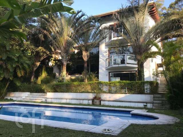 Casa à venda em Santo Amaro com 695 m², 4 quartos, 4 suítes, 3 vagas