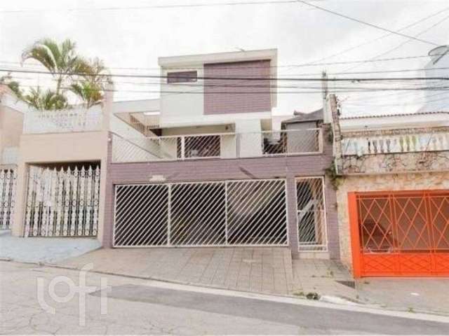 Casa à venda em Vila Formosa com 203 m², 4 quartos, 3 suítes, 3 vagas