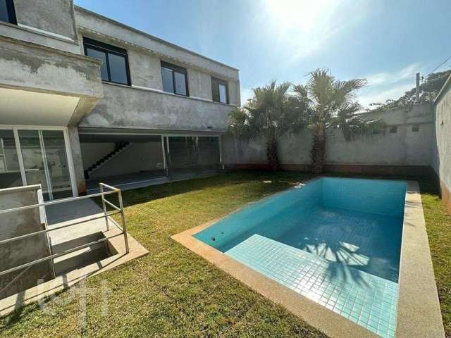 Casa à venda em Campo Belo com 450 m², 4 quartos, 4 suítes, 4 vagas