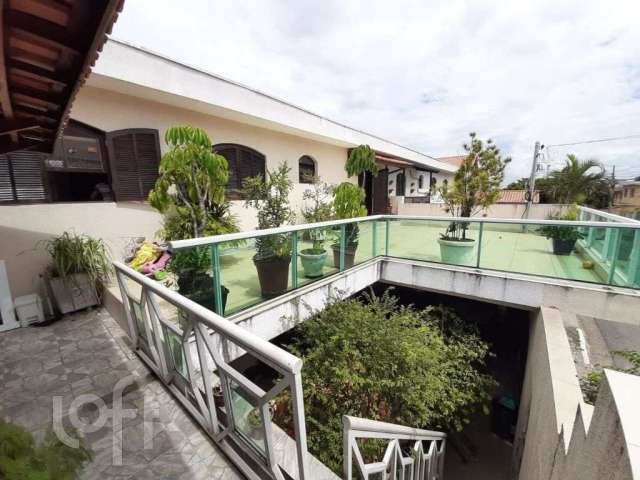 Casa à venda em Jardim São Luís com 258 m², 3 quartos, 1 suíte, 5 vagas