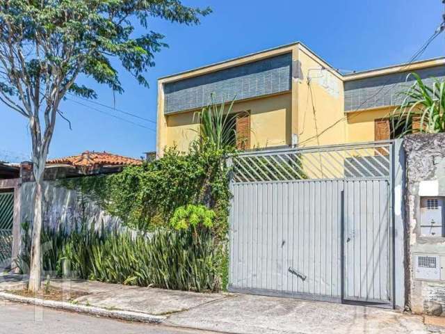 Casa à venda em Ipiranga com 250 m², 4 quartos, 5 vagas