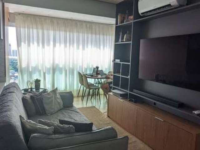 Apartamento à venda em Campo Belo com 43 m², 1 quarto, 1 suíte, 1 vaga