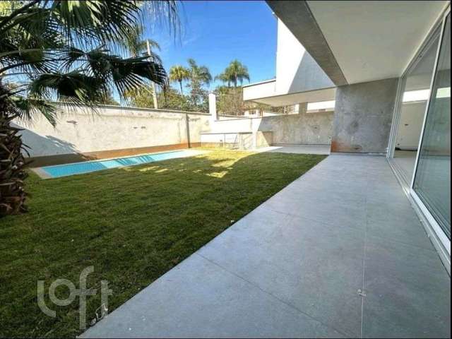 Casa à venda em Campo Belo com 450 m², 4 quartos, 4 suítes, 6 vagas