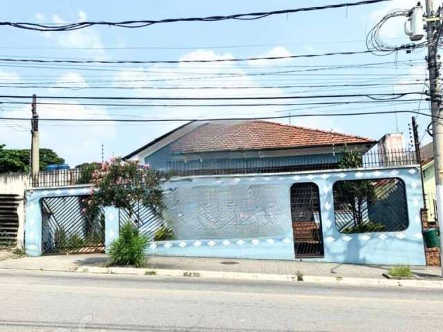 Casa à venda em Itaquera com 420 m², 5 quartos, 1 suíte, 6 vagas