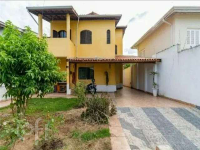 Casa à venda em Cidade Dutra com 200 m², 3 quartos, 1 suíte, 3 vagas