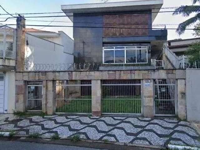 Casa à venda em Cursino com 610 m², 4 quartos, 2 suítes, 8 vagas